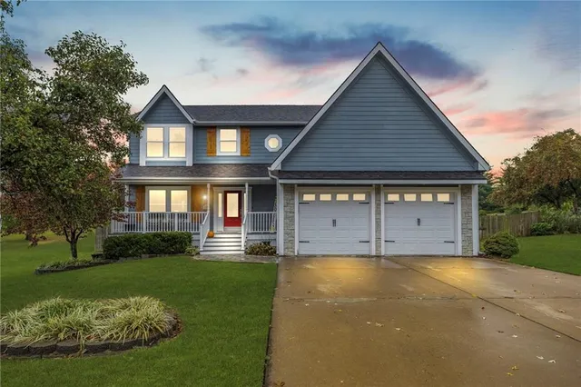 $480,000 | 5625 Meadow View Drive, Shawnee, KS 66226