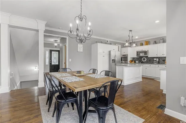 $480,000 | 5625 Meadow View Drive, Shawnee, KS 66226