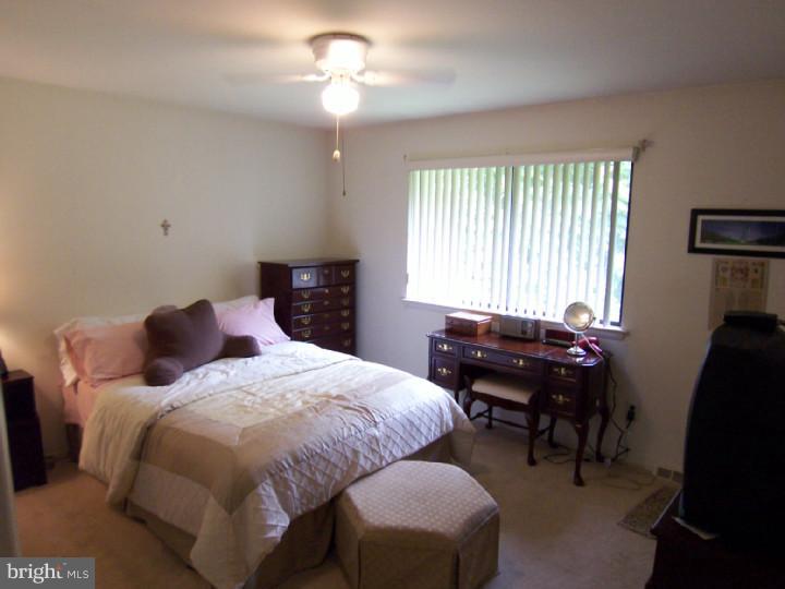 4 Shepherds Lane Wallingford, PA 19086 - Photo 7 of 25 Master Bathroom