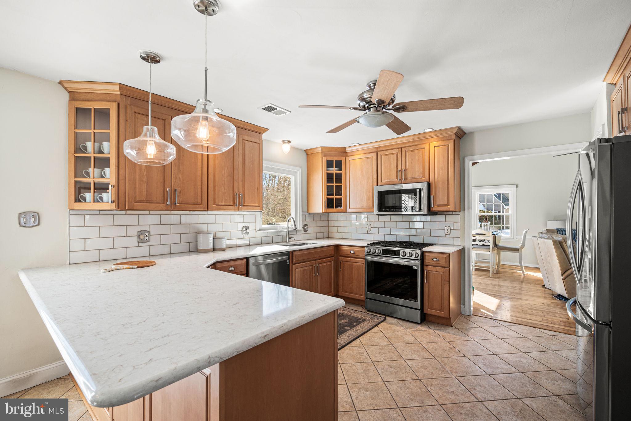 280 Longview Lane Kennett Square, PA 19348 - Photo 12 of 43 Quartz Countertops