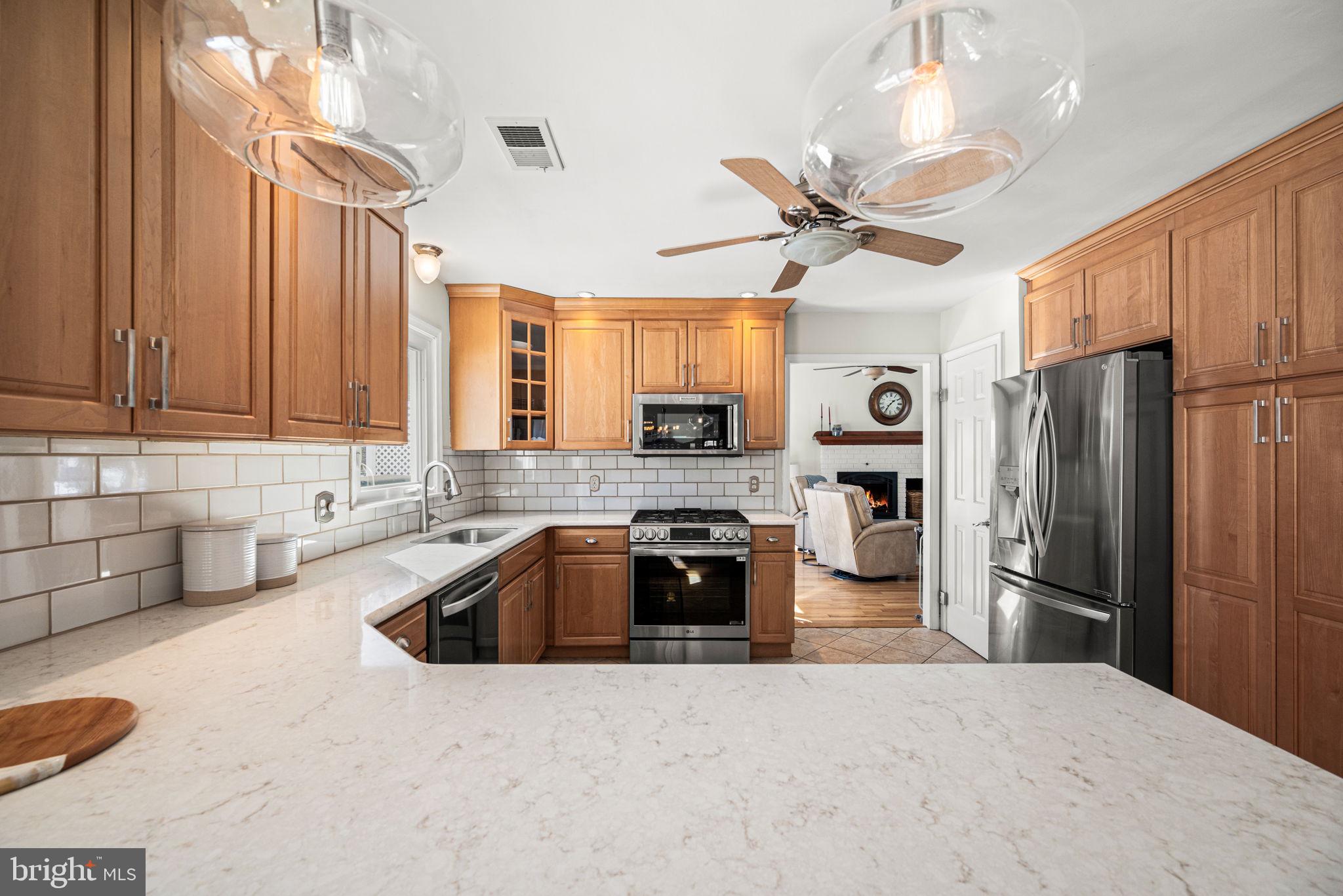 280 Longview Lane Kennett Square, PA 19348 - Photo 13 of 43 Stainless steel appliances