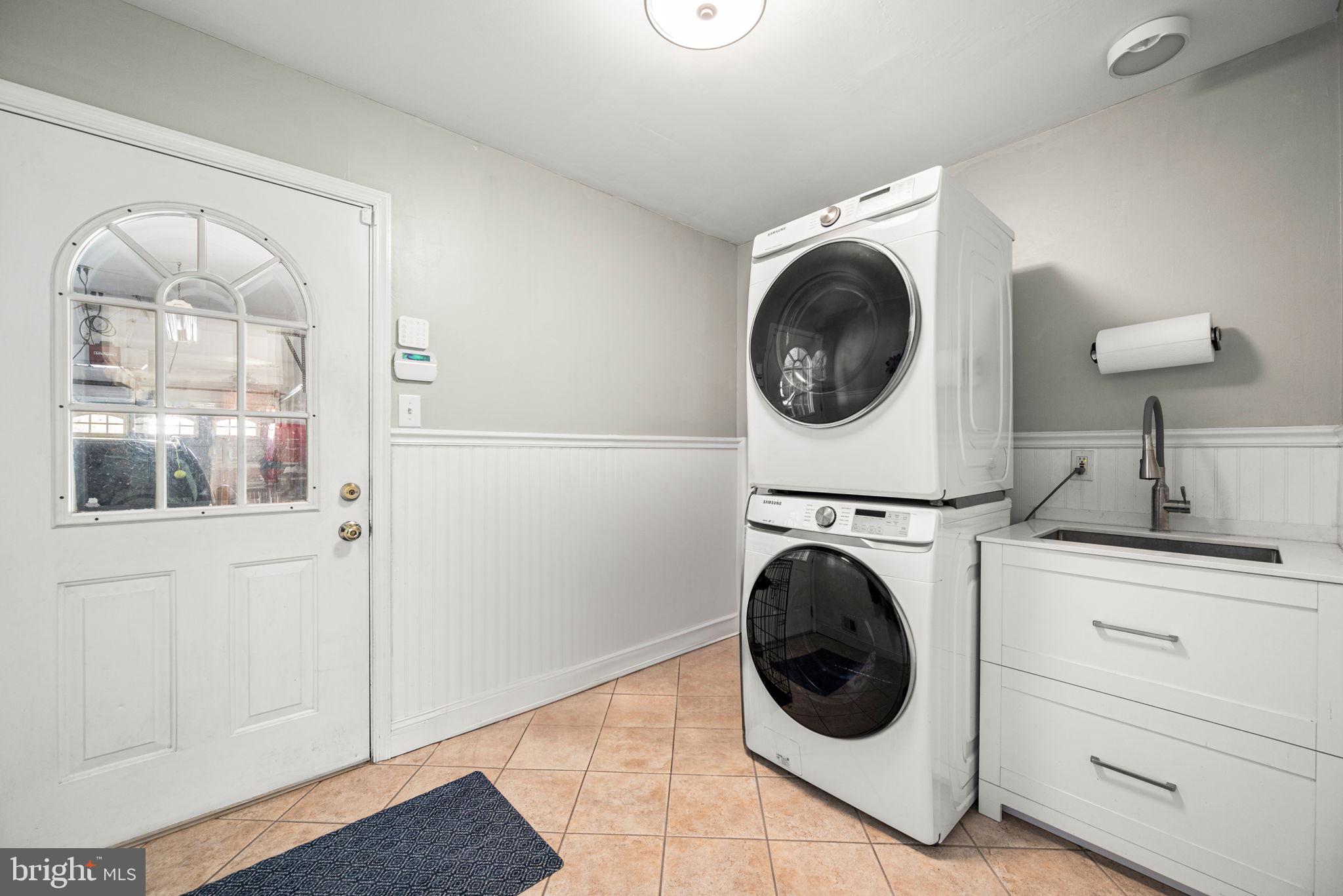 280 Longview Lane Kennett Square, PA 19348 - Photo 21 of 43 Laundry Room and entry to garage