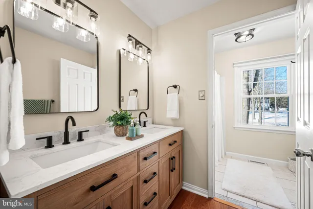 $850,000 | 280 Longview Lane, Kennett Square, PA 19348