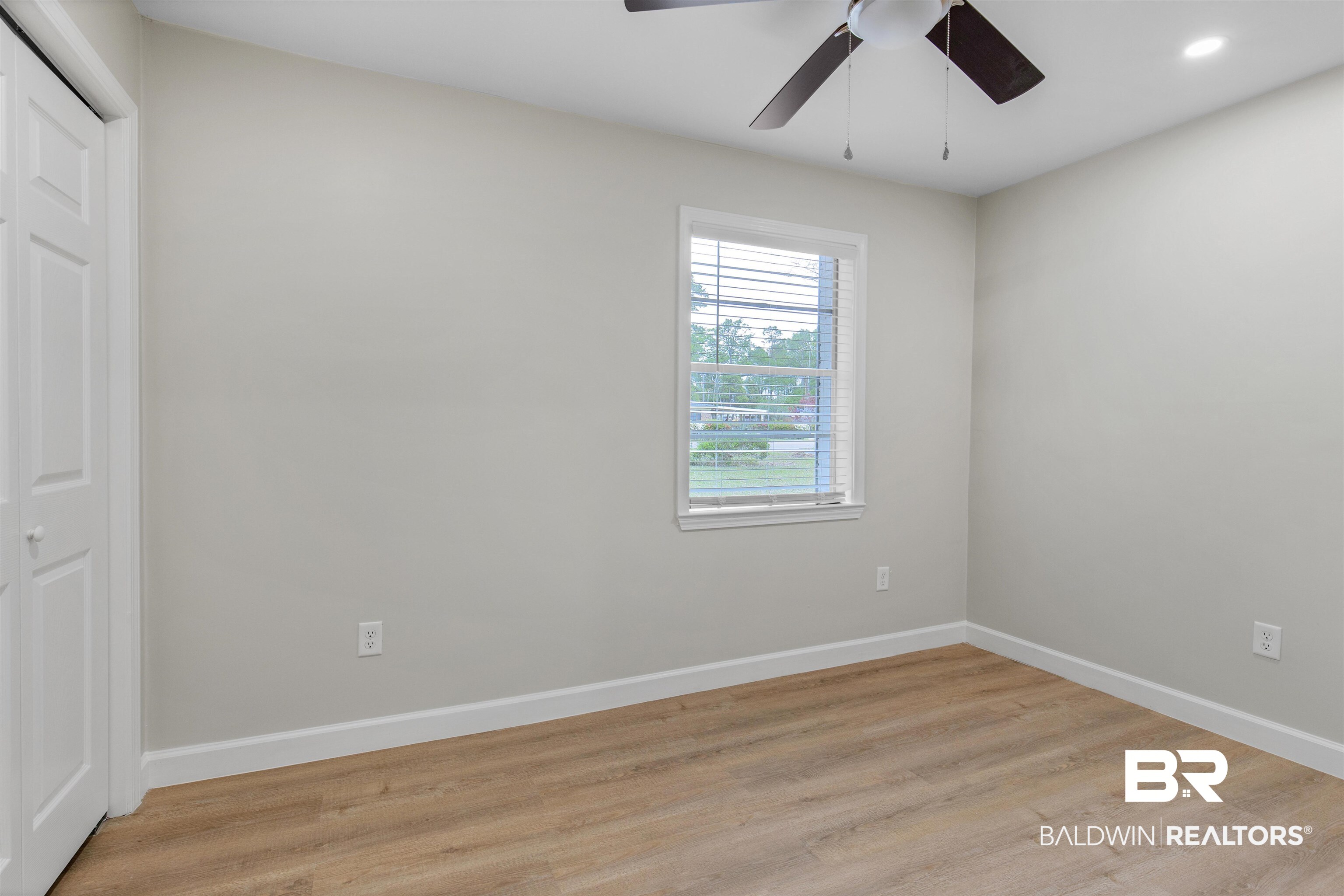 1304 Johnson Road Daphne, AL 36526 - Photo 17 of 33 Gallery Image 17