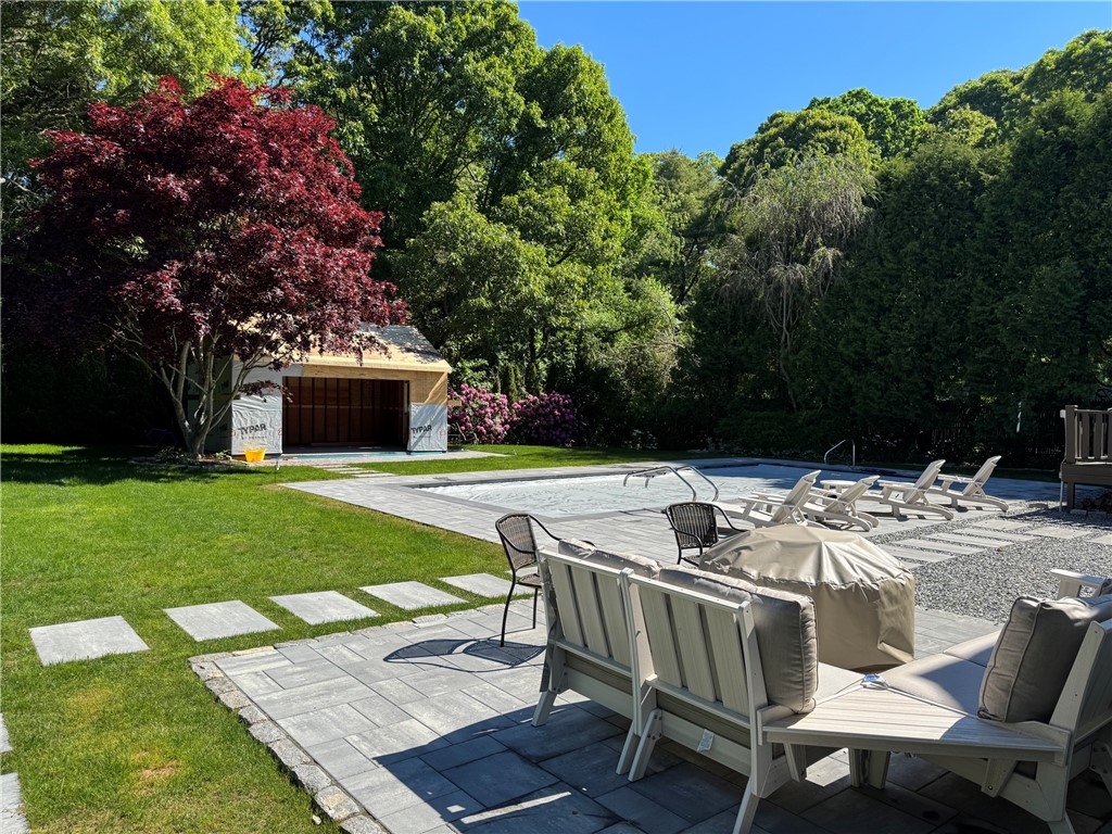 25 Sycamore Drive Westerly, RI 02891 - Photo 17 of 21