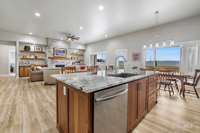 $780,000 | 3319 East 3818th Street North, Kimberly, ID 83341