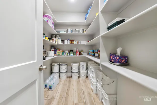 $780,000 | 3319 East 3818th Street North, Kimberly, ID 83341