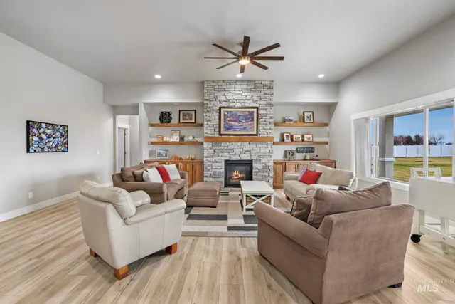 $780,000 | 3319 East 3818th Street North, Kimberly, ID 83341