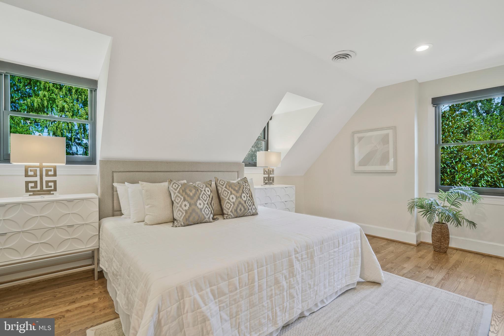 3408 North Glebe Road Arlington, VA 22207 - Photo 22 of 51 Primary bedroom