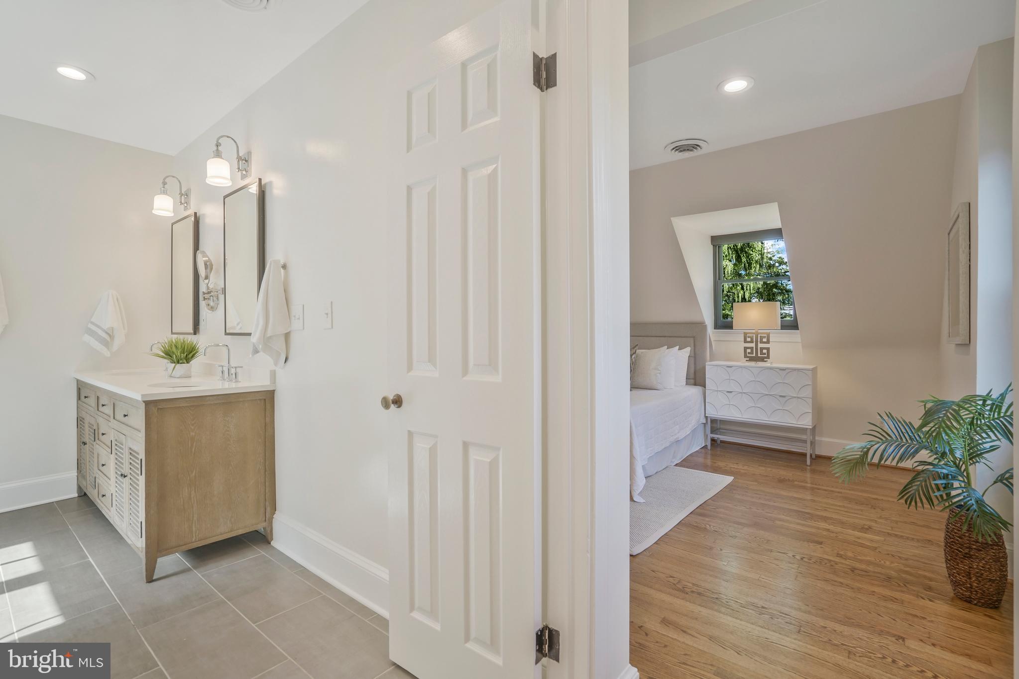 3408 North Glebe Road Arlington, VA 22207 - Photo 25 of 51 Oversized primary bath