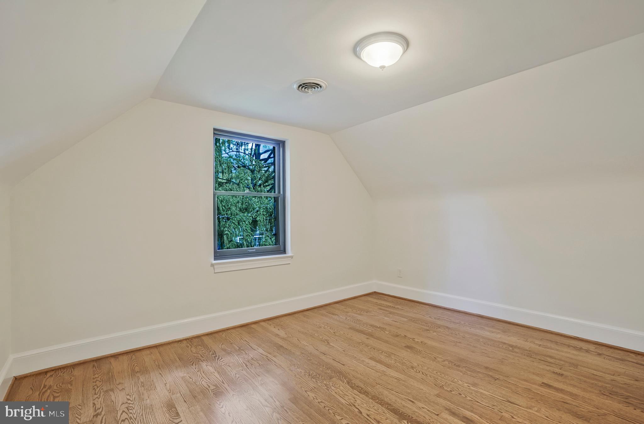 3408 North Glebe Road Arlington, VA 22207 - Photo 35 of 51 Upper-level bedroom