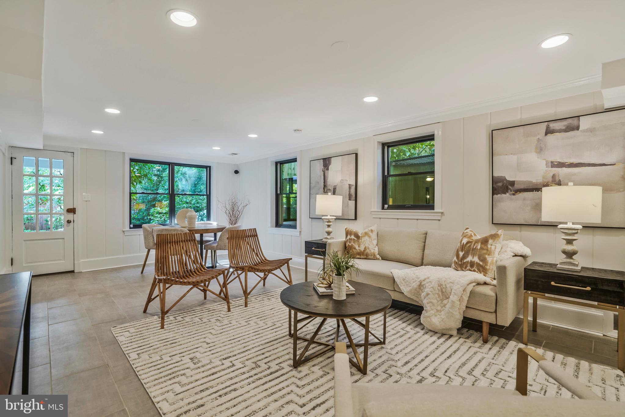 3408 North Glebe Road Arlington, VA 22207 - Photo 38 of 51 Family room with back yard access