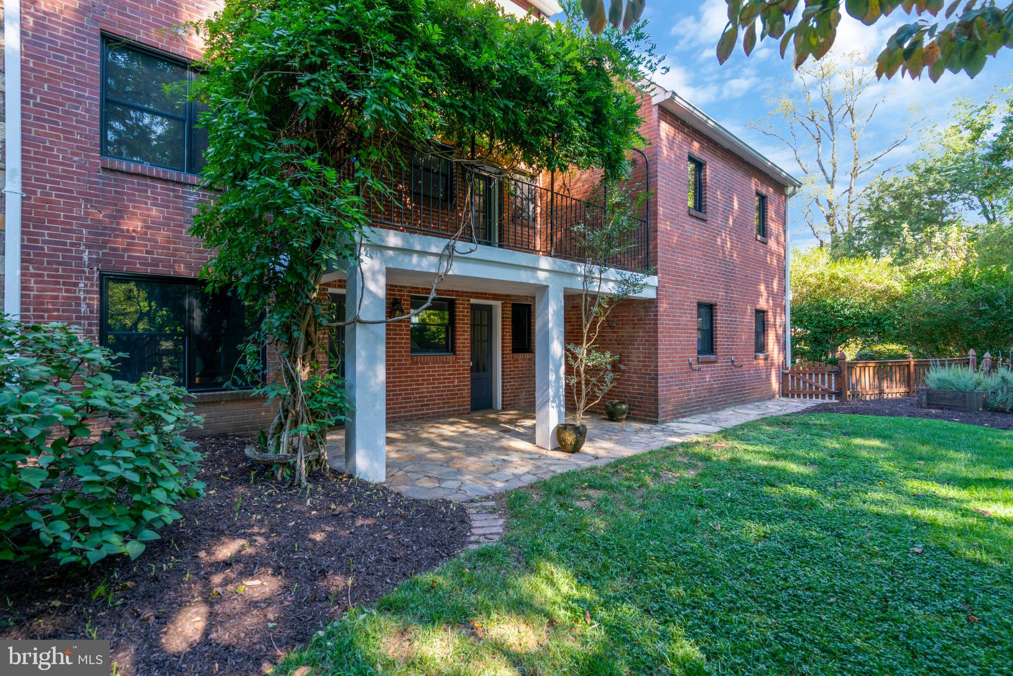 3408 North Glebe Road Arlington, VA 22207 - Photo 43 of 51 Back exterior