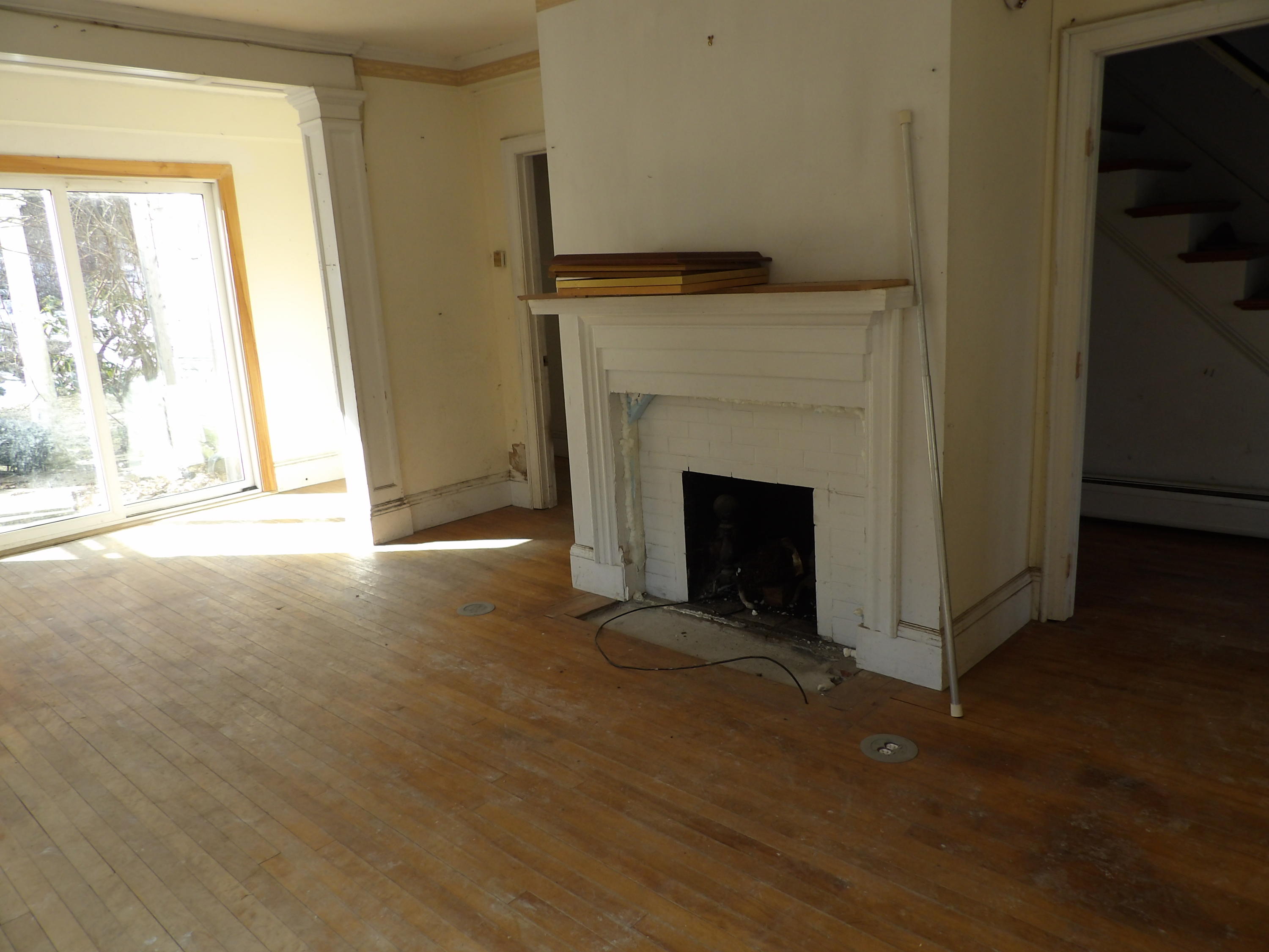 647 Herrick Road Sargentville, ME 04673 - Photo 37 of 42 Altenhoffen LR fireplace