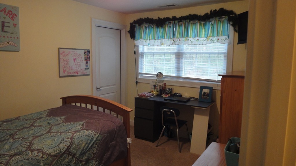 342 Middlesex Road Tyngsborough, MA 01879 - Photo 17 of 22 Gallery Image 17