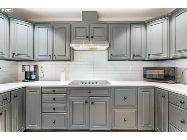 $799,900 | 32681 Northwest Peaceful Lane, North Plains, OR 97133