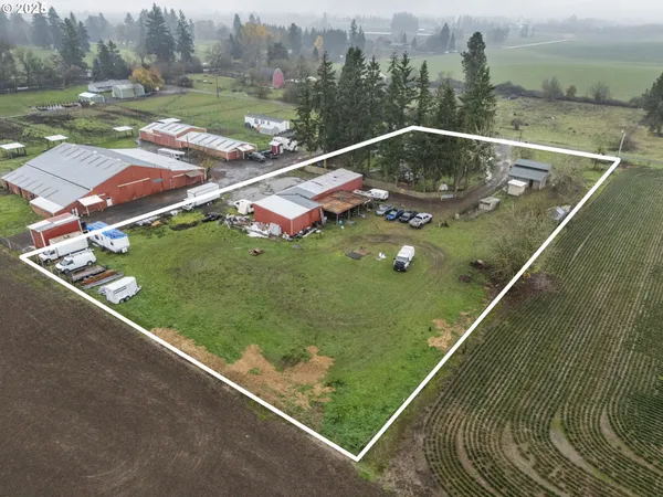 $799,900 | 32681 Northwest Peaceful Lane, North Plains, OR 97133