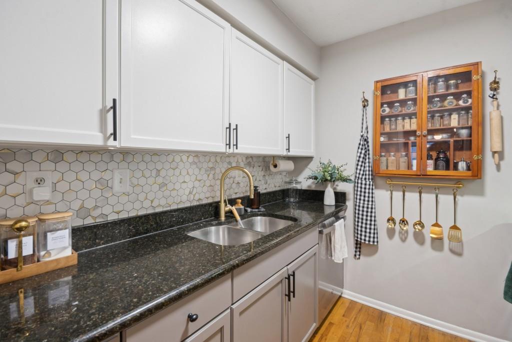 1150 Collier Road Northwest, Unit C14 Atlanta, GA 30318 - Photo 11 of 54