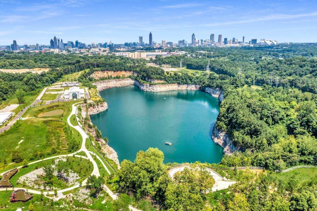 1150 Collier Road Northwest, Unit C14 Atlanta, GA 30318 - Photo 34 of 54