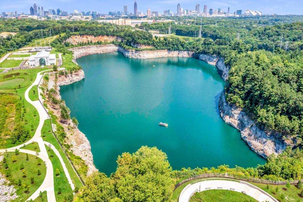 1150 Collier Road Northwest, Unit C14 Atlanta, GA 30318 - Photo 35 of 54