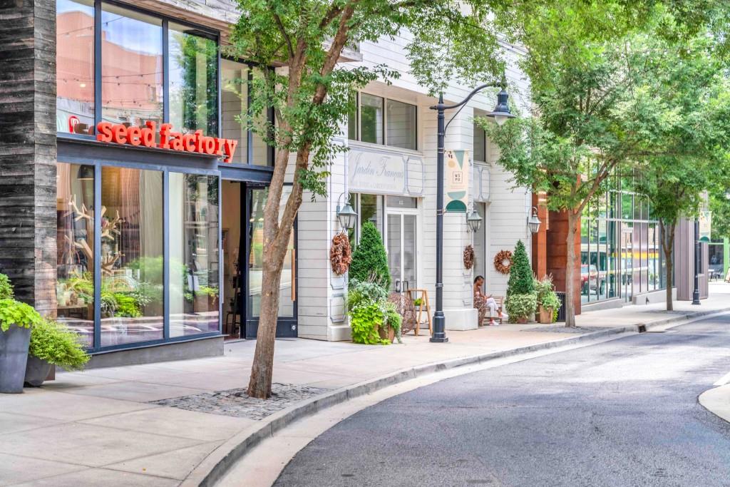 1150 Collier Road Northwest, Unit C14 Atlanta, GA 30318 - Photo 47 of 54