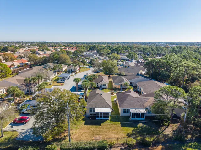 $209,000 | 579 Northwest San Remo Circle, Port St. Lucie, FL 34986