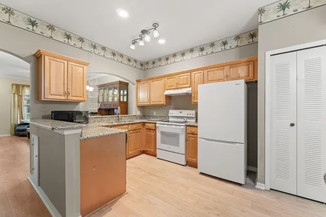 $209,000 | 579 Northwest San Remo Circle, Port St. Lucie, FL 34986