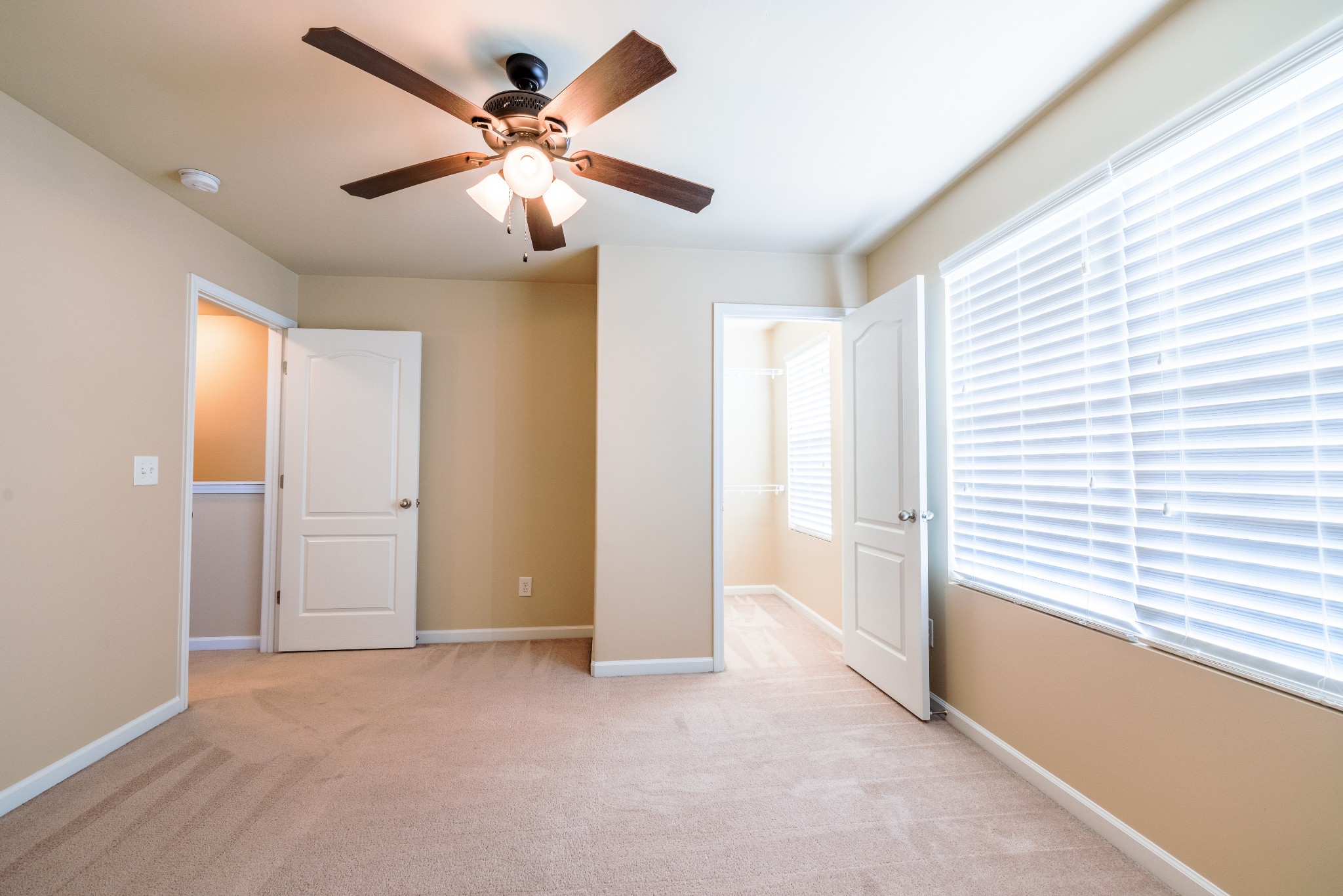 3799 Willow Creek Road Nashville, TN 37207 - Photo 18 of 25 a view of an empty room with a window