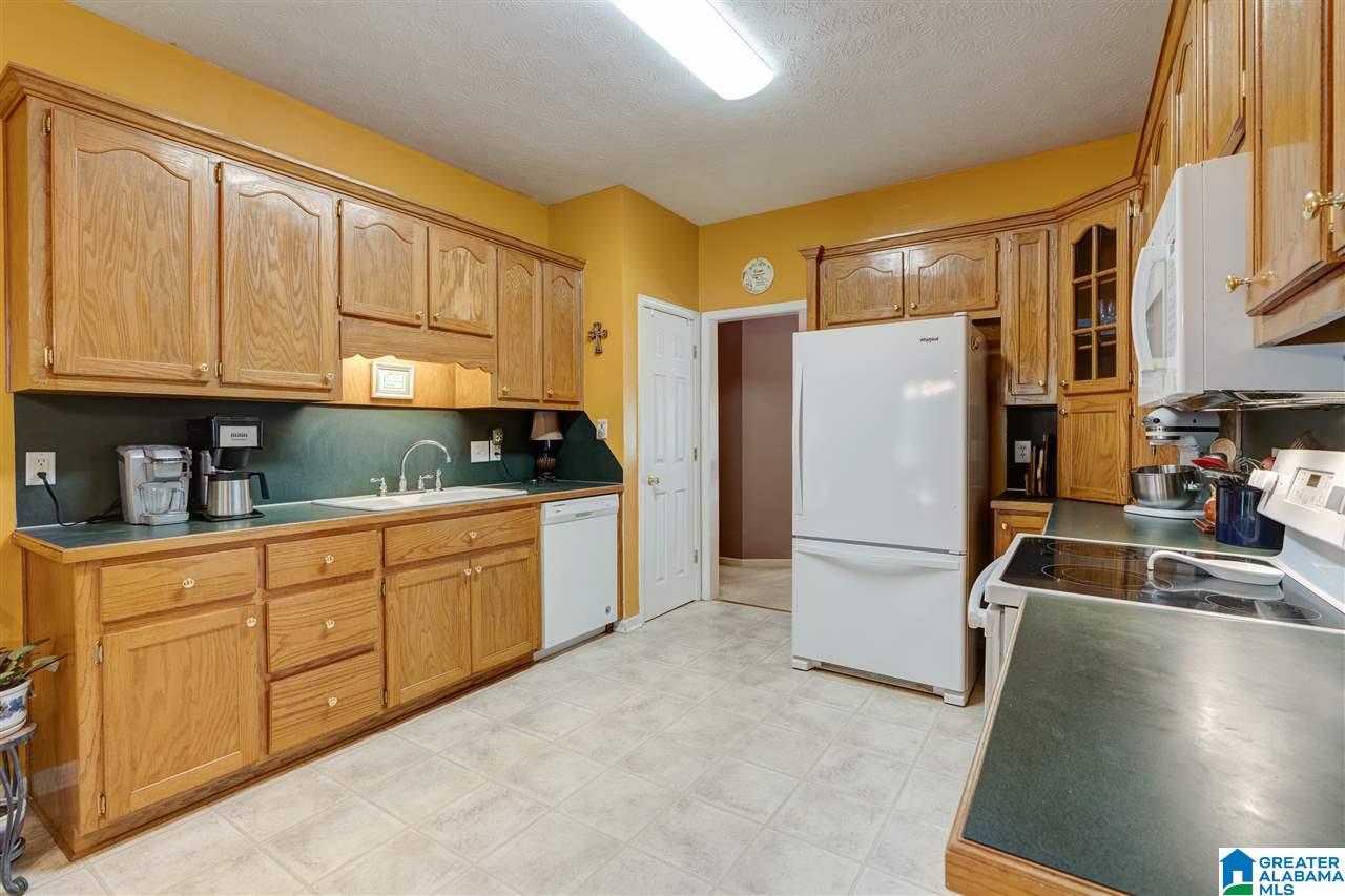 109 Kentwood Trail Alabaster, AL 35007 - Photo 10 of 32