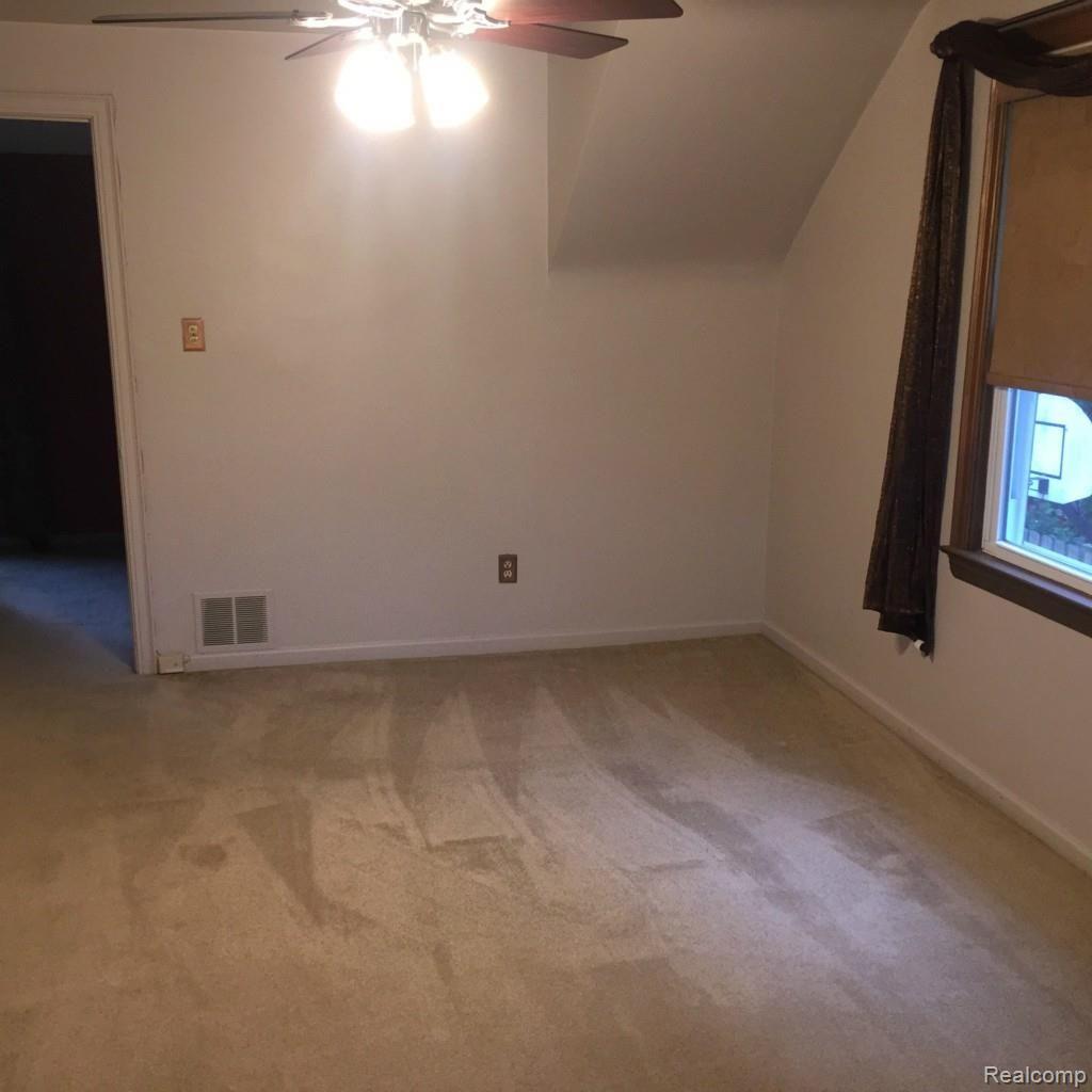 1737 Oxford Road Berkley, MI 48072 - Photo 20 of 40 Bedroom