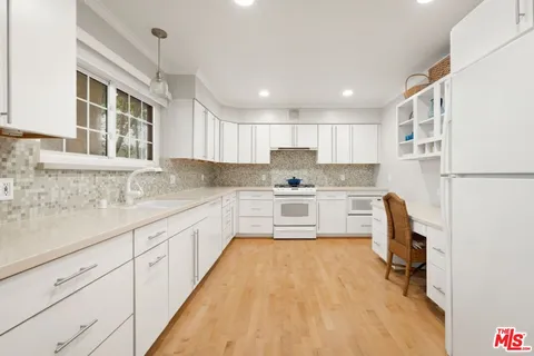 $1,279,000 | 1247 10th Street, Unit 4, Santa Monica, CA 90401