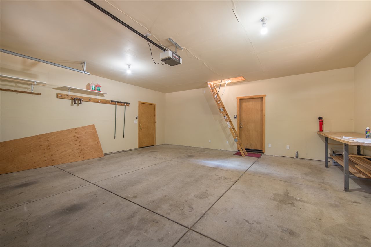 11515 Sun Valley Road Truckee, CA 96161 - Photo 18 of 21 Garage