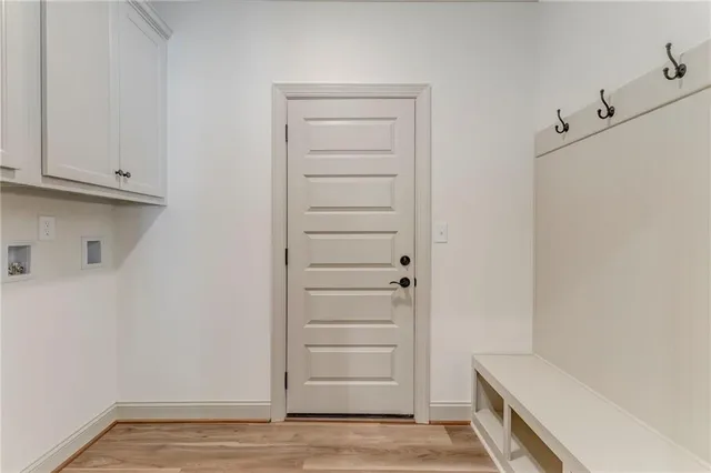 a picture of a table and chair in the patio