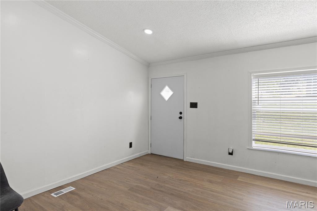 410 Julie Court Foley, MO 63347 - Photo 2 of 30