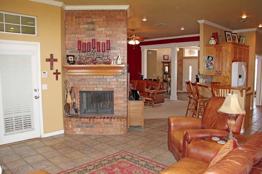 8911 Dove Road Canyon, TX 79015 - Photo 11 of 51 Den2
