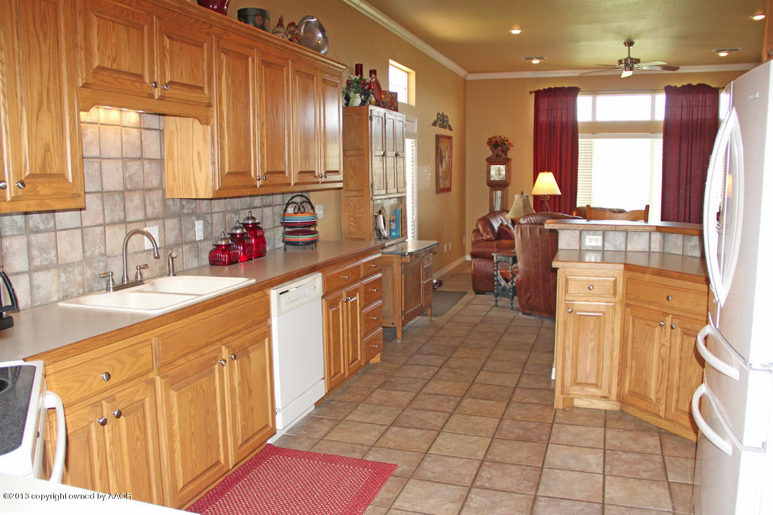 8911 Dove Road Canyon, TX 79015 - Photo 13 of 51 Kitchen