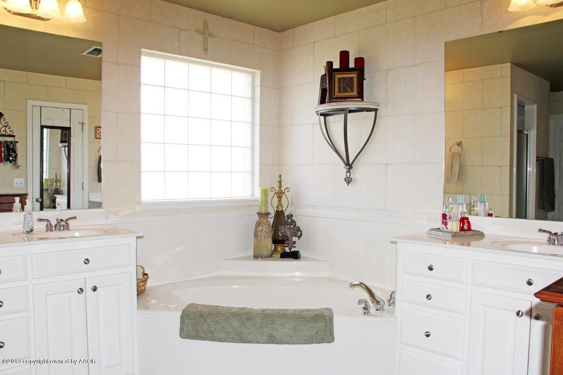 8911 Dove Road Canyon, TX 79015 - Photo 21 of 51 Master Bath