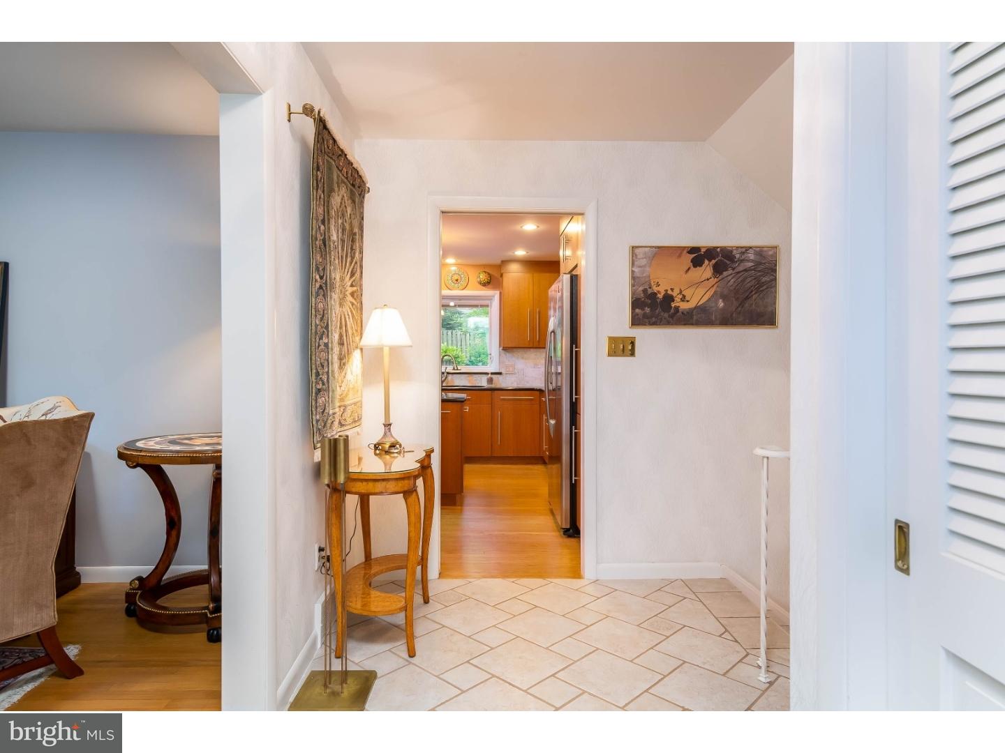 10 Bluebird Road Wyomissing, PA 19610 - Photo 2 of 25 Gallery Image 2