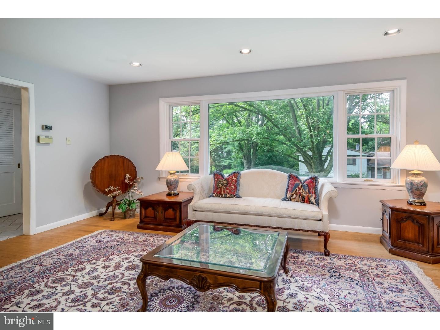 10 Bluebird Road Wyomissing, PA 19610 - Photo 5 of 25 Gallery Image 5