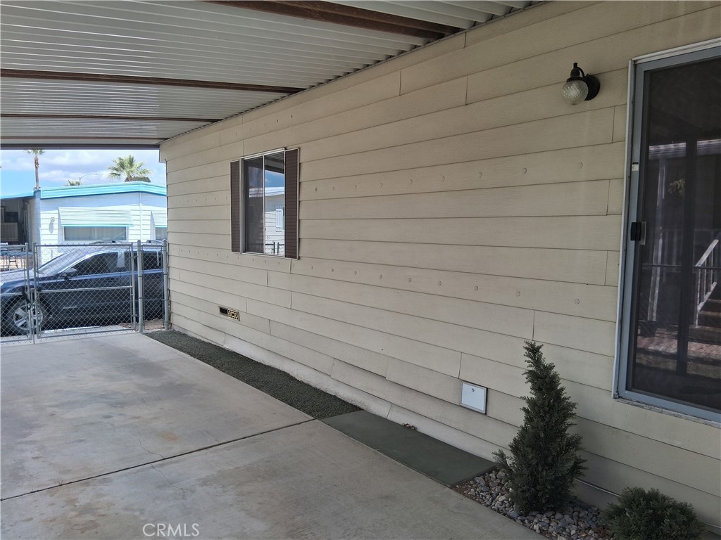 15252 Seneca Road, Unit 1 Victorville, CA 92392 - Photo 3 of 18