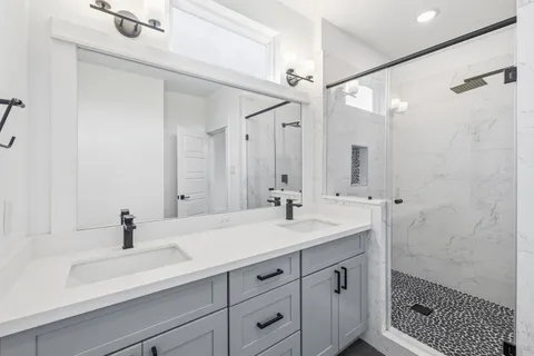 $375,000 | 1404 Mansfield Street, Houston, TX 77091