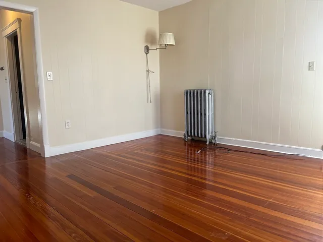 $2,000 | 39 Davis Avenue, Unit 2, Norwood, MA 02062