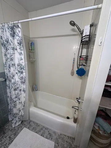 $2,000 | 39 Davis Avenue, Unit 2, Norwood, MA 02062