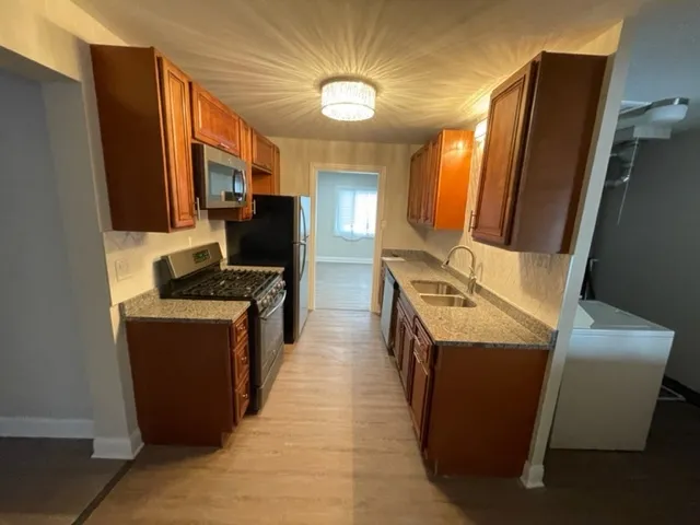 $214,500 | 205 Hereford Avenue, Steger, IL 60475