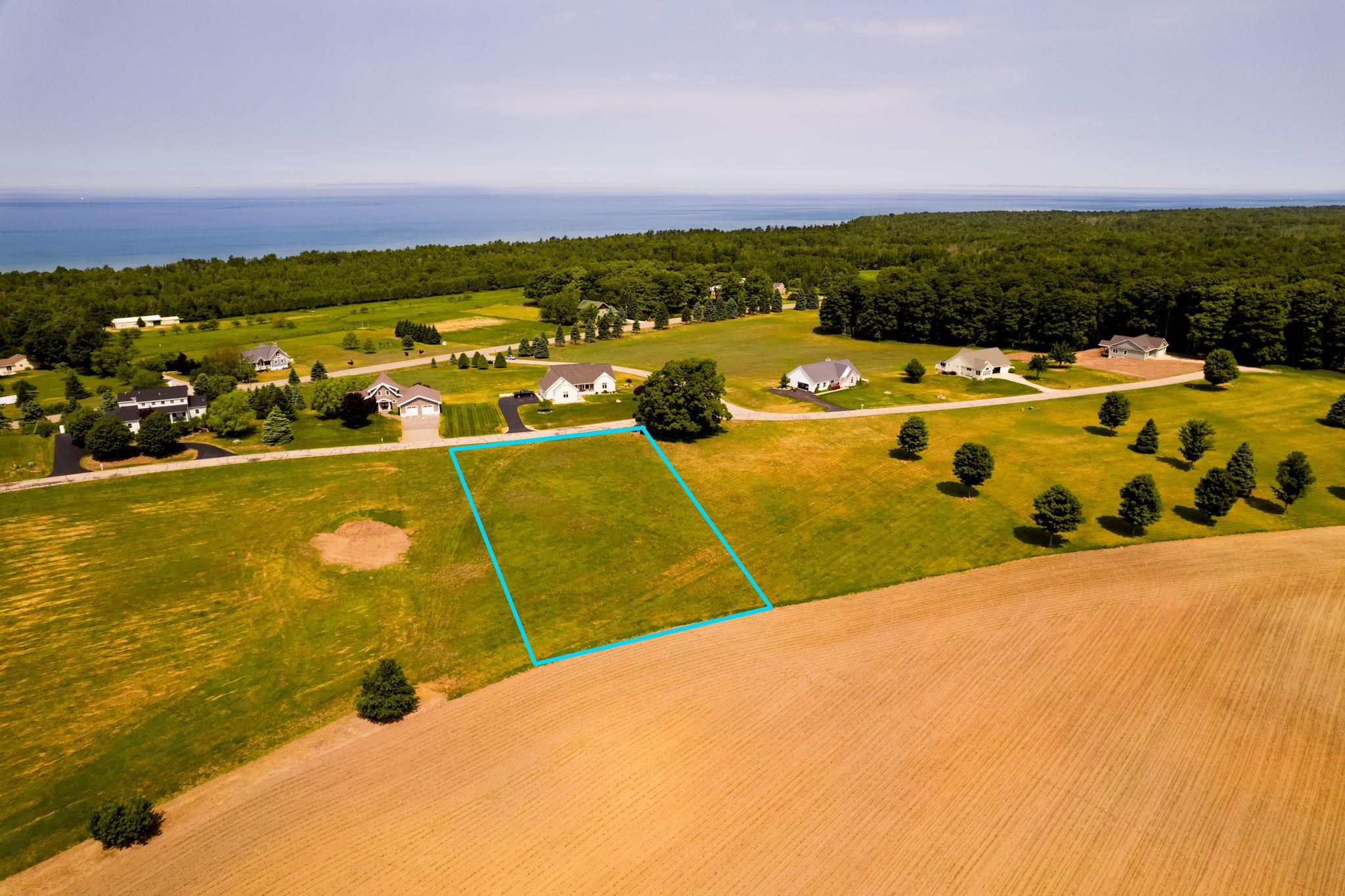 9 Sunset Rdg Drive Charlevoix, MI 49720 - Photo 10 of 18