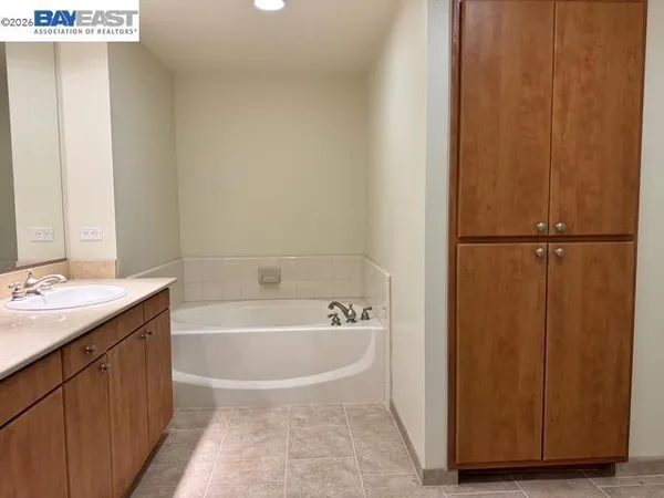$5,500 | 46 West Julian Street, San Jose, CA 95110