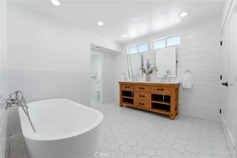 $2,995,000 | 23812 Inverness Place, Laguna Niguel, CA 92677