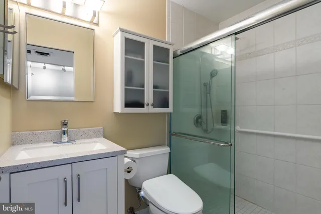 $699,000 | 1543 Youngs Point Place, Herndon, VA 20170