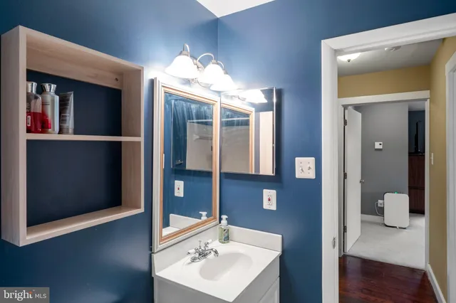 $699,000 | 1543 Youngs Point Place, Herndon, VA 20170