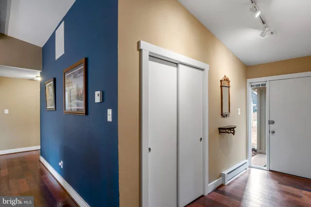 $699,000 | 1543 Youngs Point Place, Herndon, VA 20170